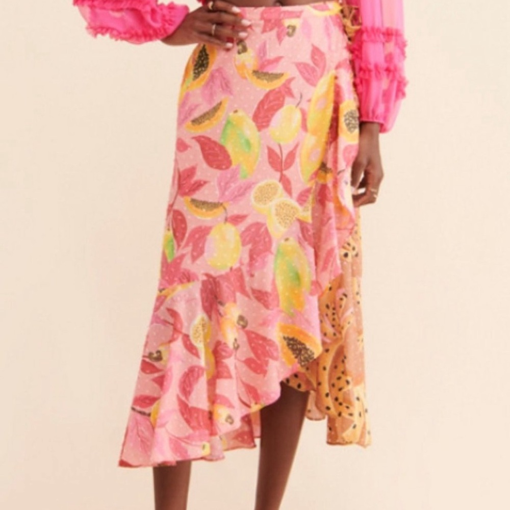 FARM RIO wrap skirt tropical print size small